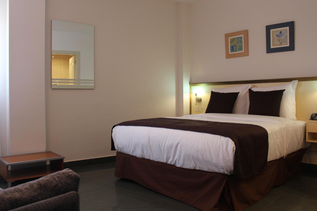 Hotel Velilla فيليّا ذي سان أنتون المظهر الخارجي الصورة